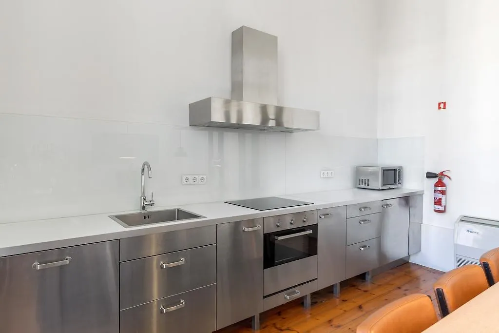 Oporto City Flats - The White Box House-1