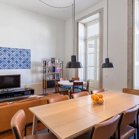 Oporto City Flats - The White Box House-3